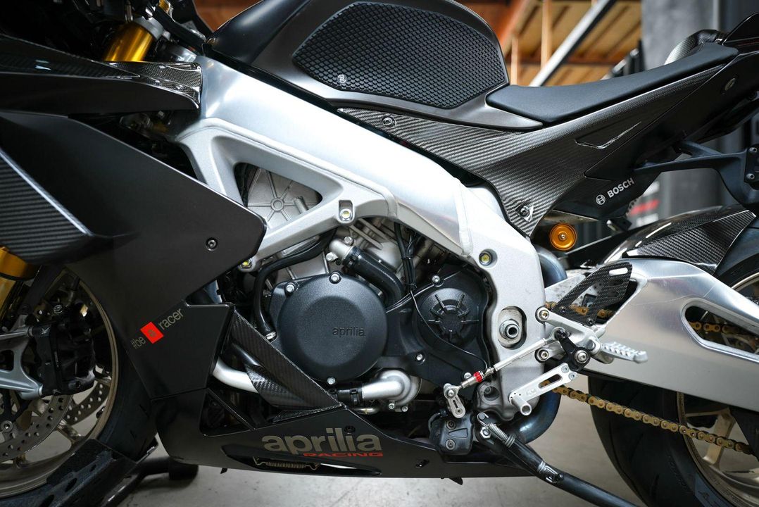 2019 Aprilia RSV4 RF