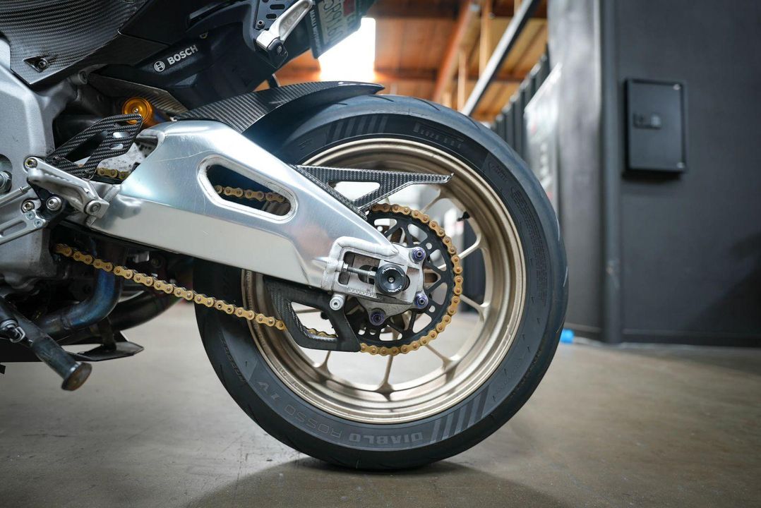 2019 Aprilia RSV4 RF