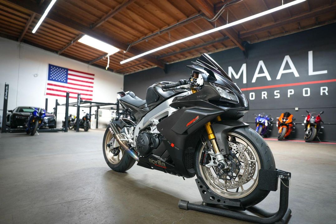 2019 Aprilia RSV4 RF