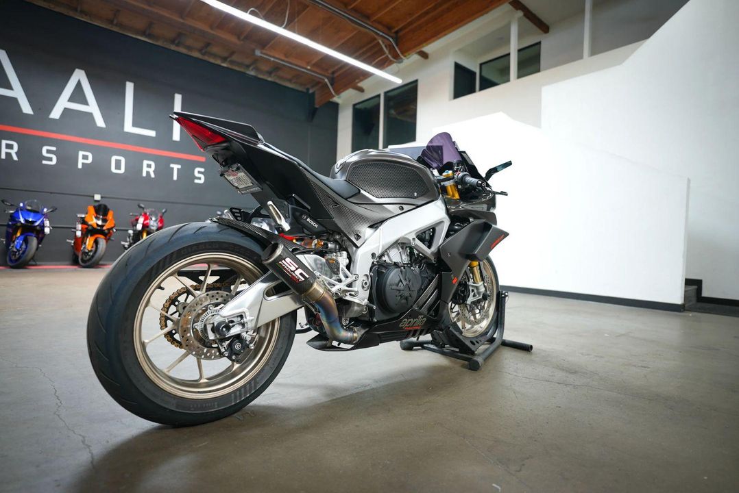 2019 Aprilia RSV4 RF