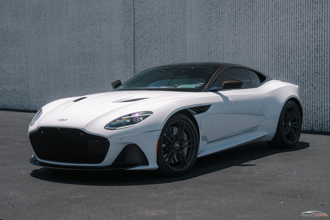 2019 Aston Martin DBS