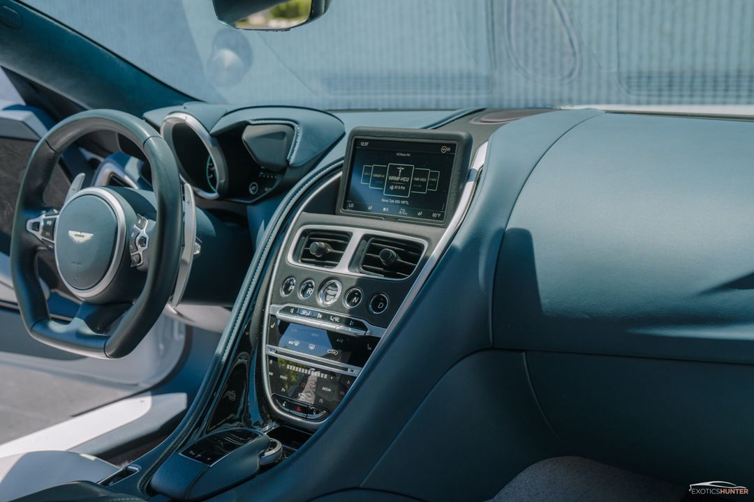 2019 Aston Martin DBS
