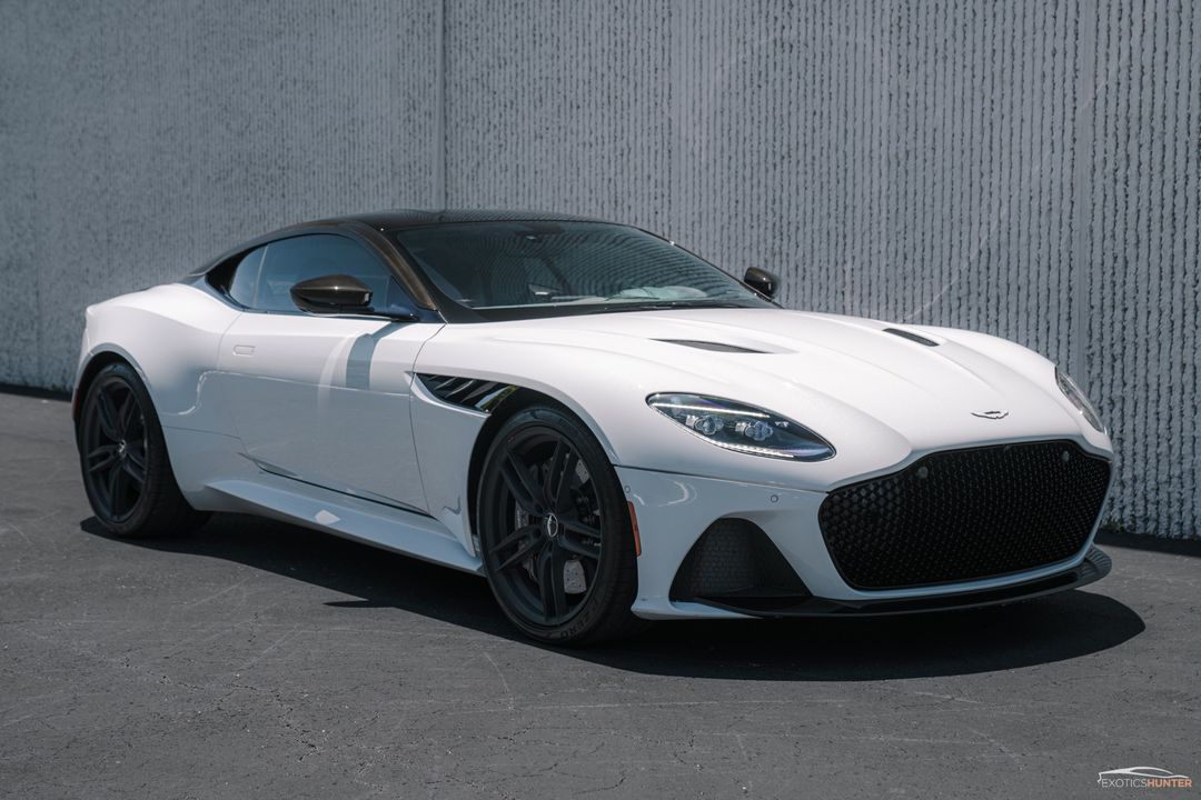 2019 Aston Martin DBS