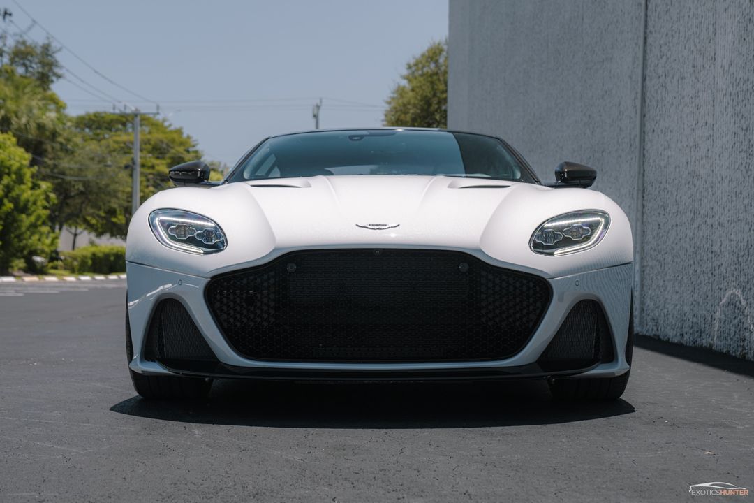2019 Aston Martin DBS