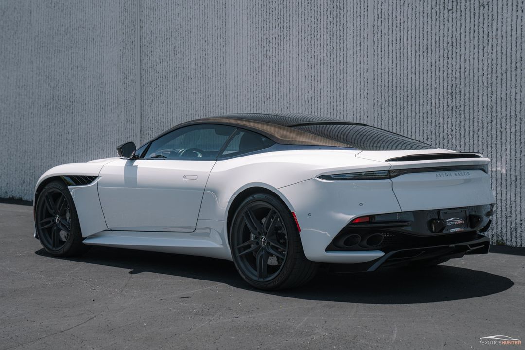 2019 Aston Martin DBS