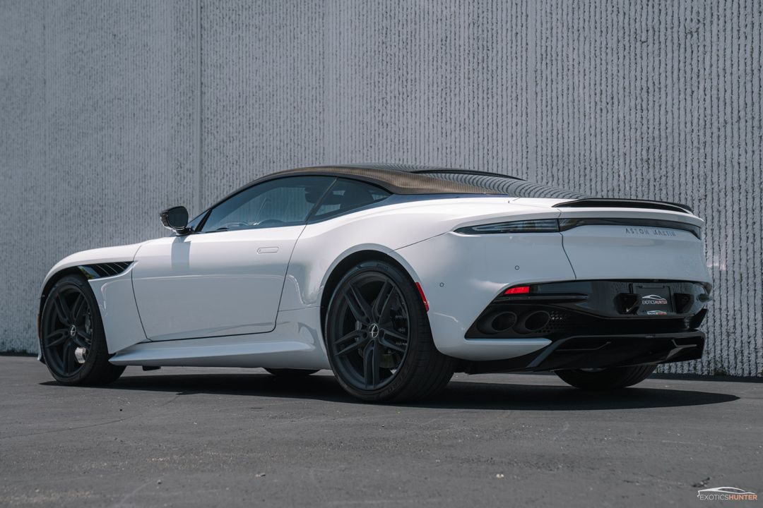 2019 Aston Martin DBS