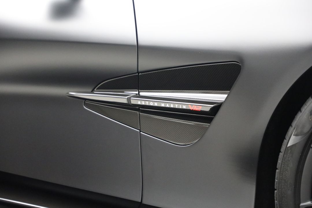 2025 Aston Martin Vanquish