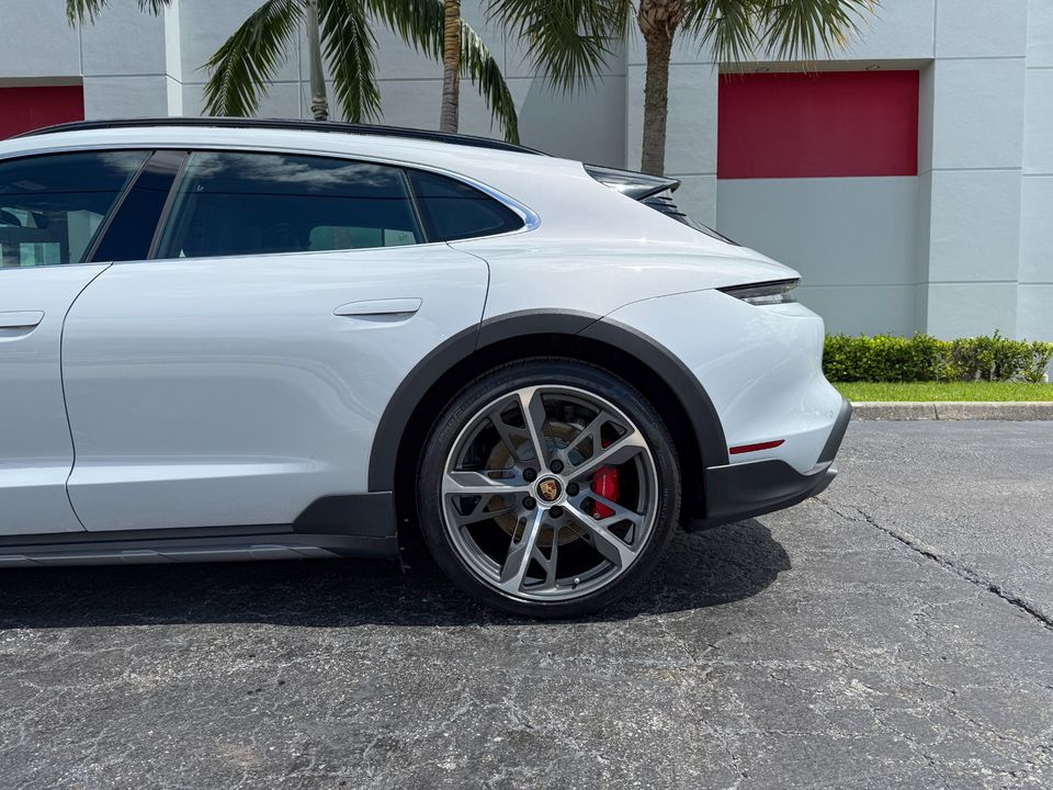 2024 Porsche Taycan