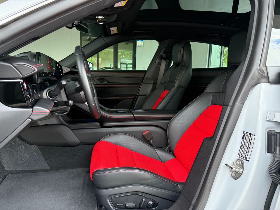2024 Porsche Taycan