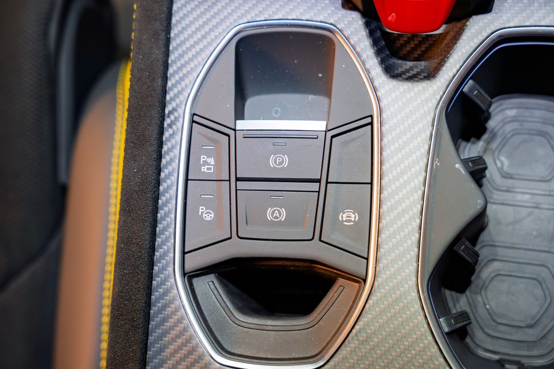 2024 Lamborghini Urus