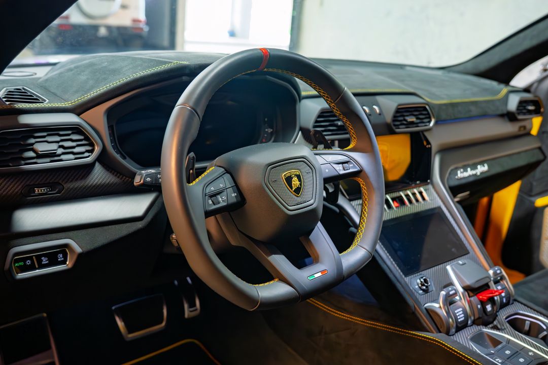 2024 Lamborghini Urus