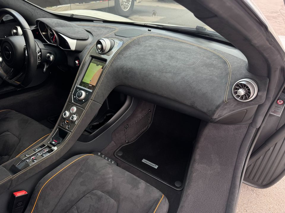 2016 McLaren 650S