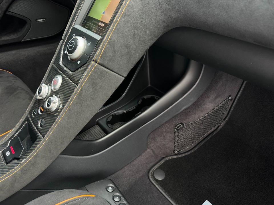 2016 McLaren 650S