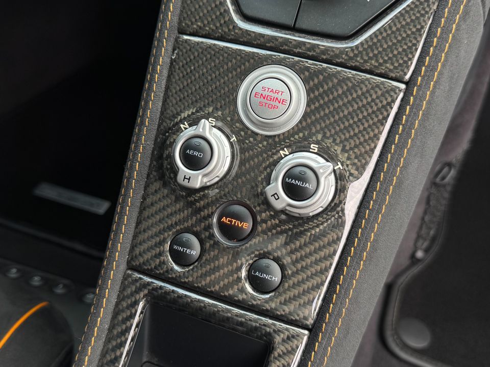2016 McLaren 650S