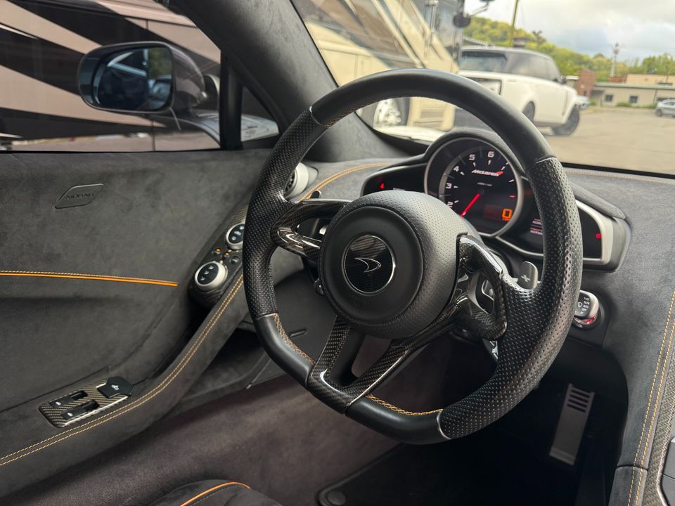 2016 McLaren 650S