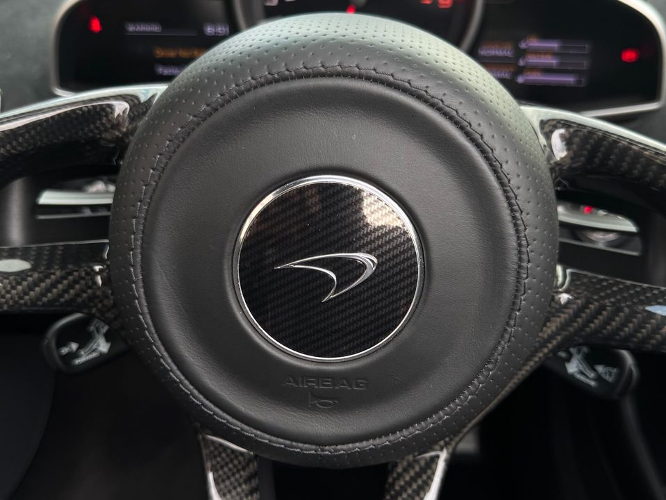 2016 McLaren 650S