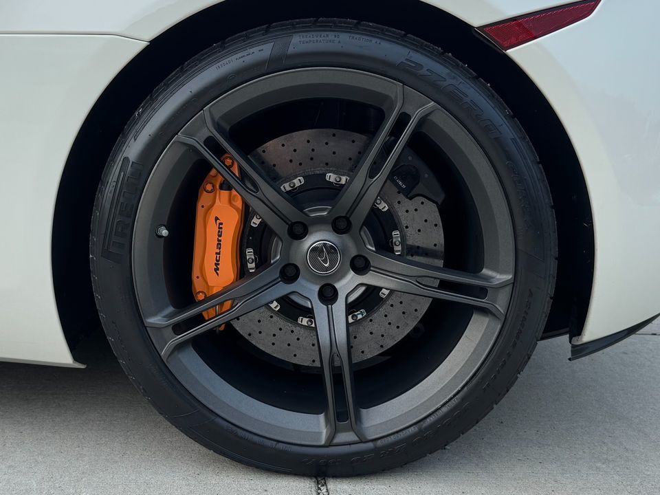 2016 McLaren 650S