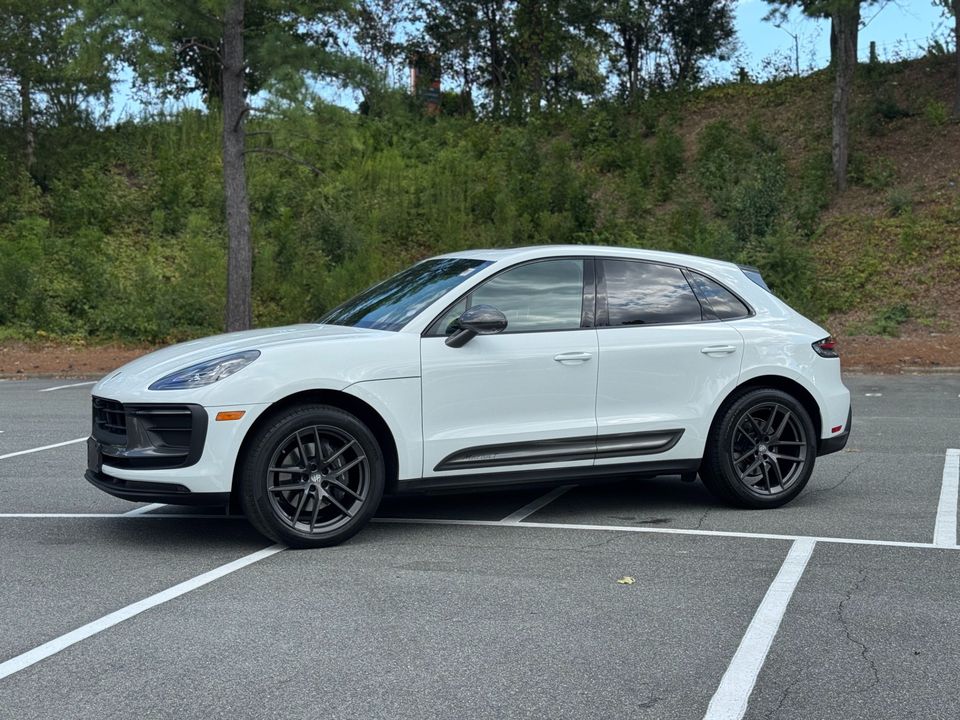 2023 Porsche Macan T
