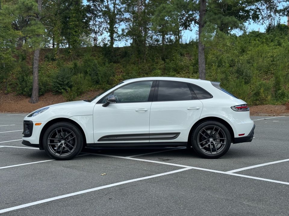 2023 Porsche Macan T