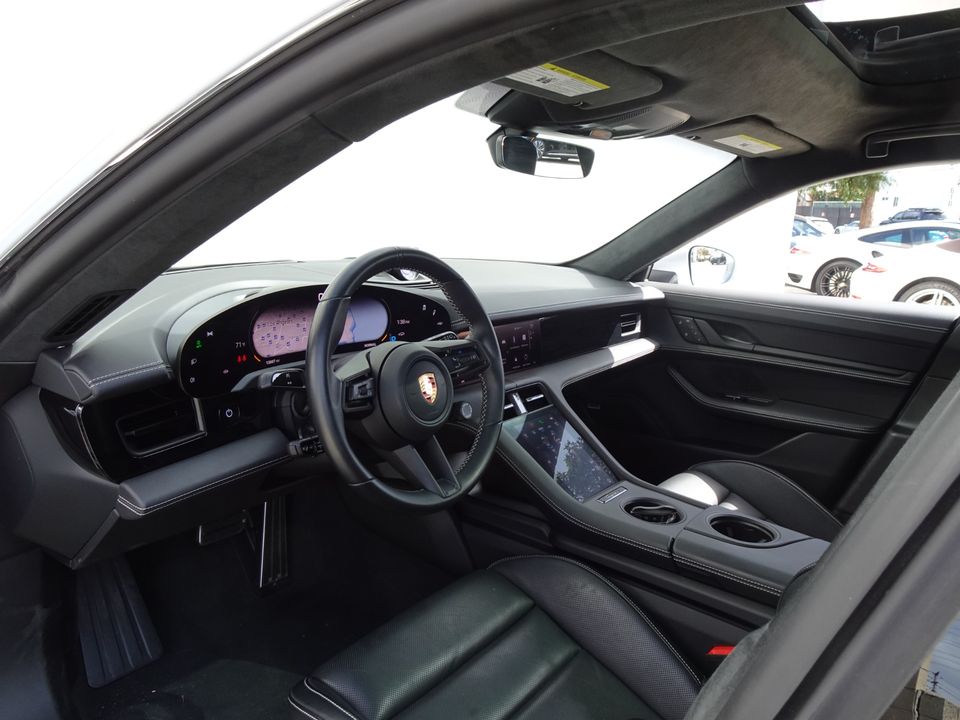 2024 Porsche Taycan