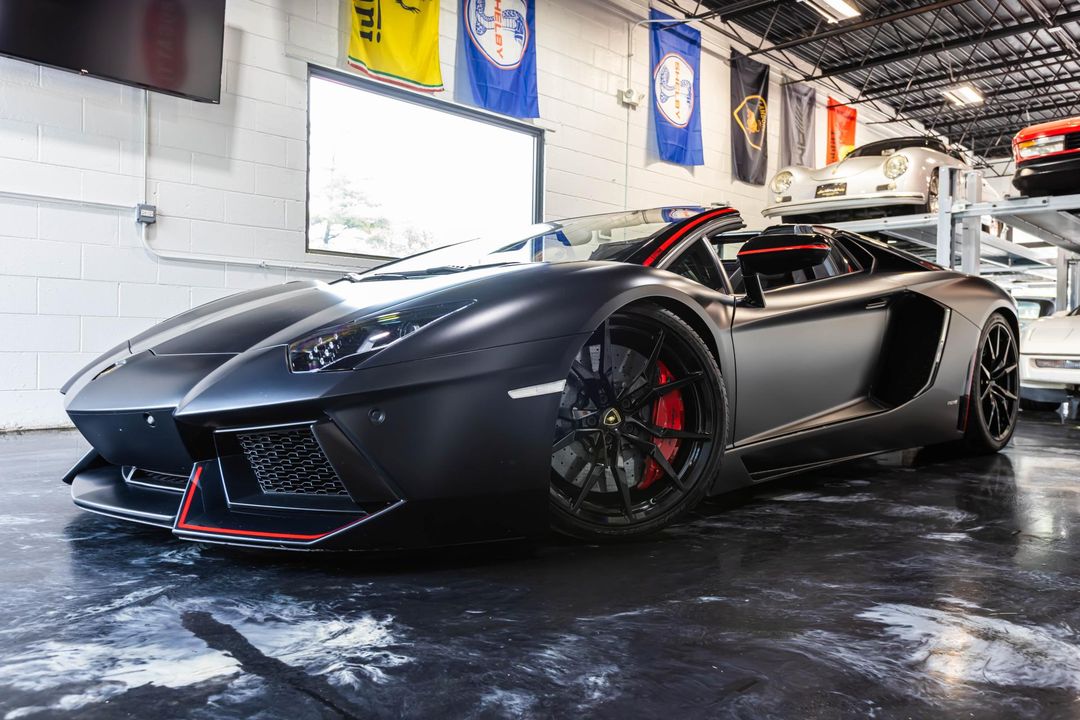 2016 Lamborghini Aventador