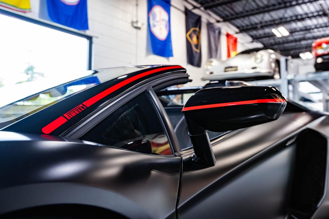 2016 Lamborghini Aventador