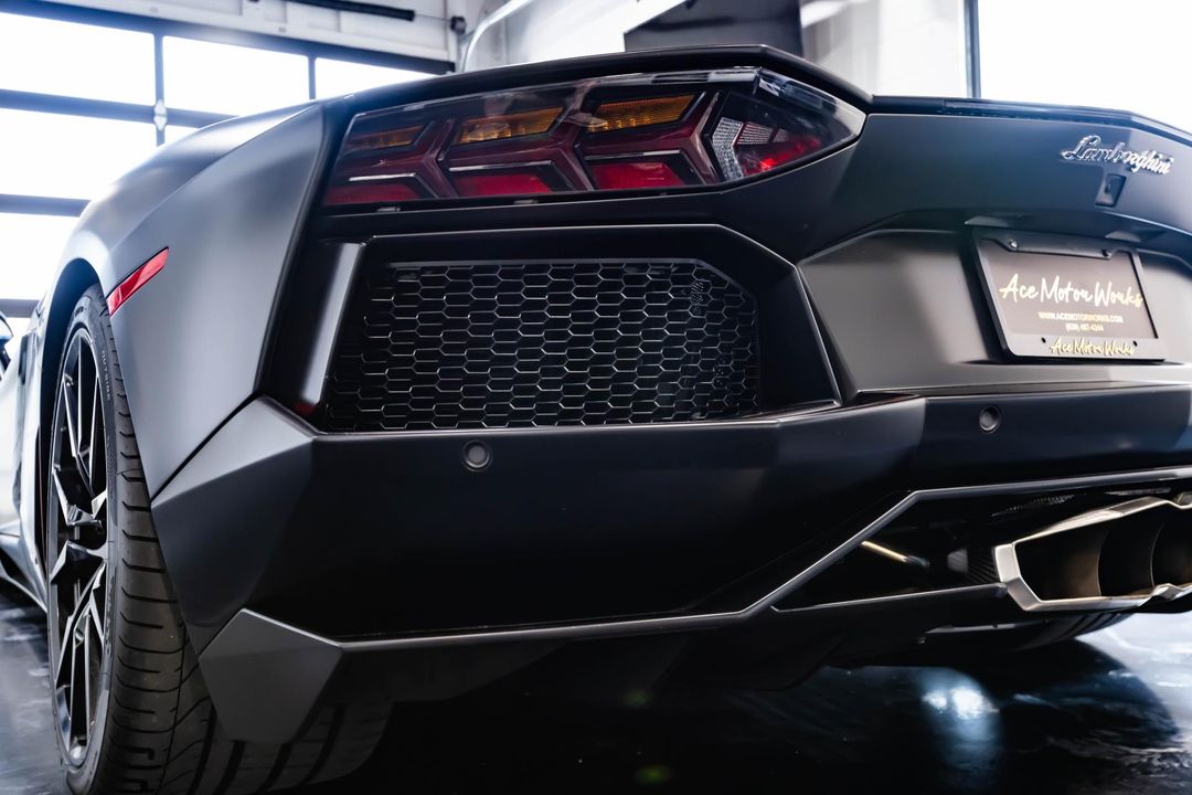 2016 Lamborghini Aventador