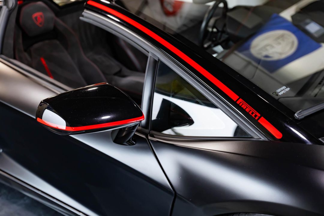 2016 Lamborghini Aventador