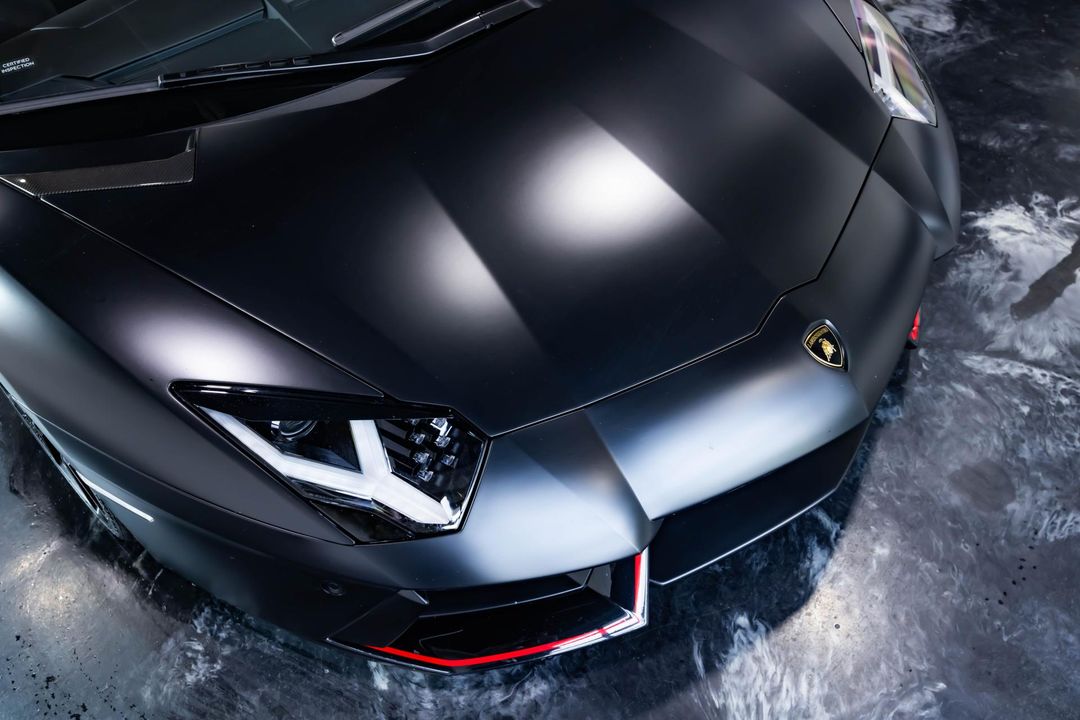 2016 Lamborghini Aventador