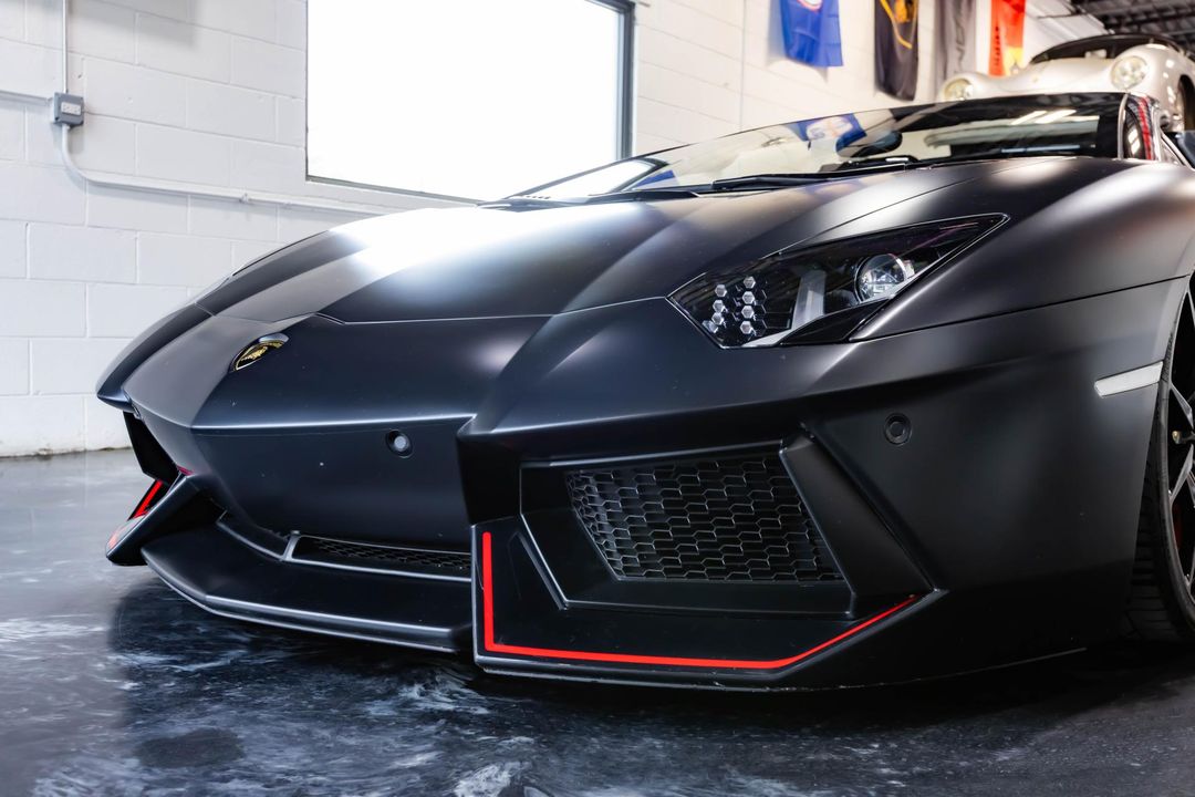 2016 Lamborghini Aventador