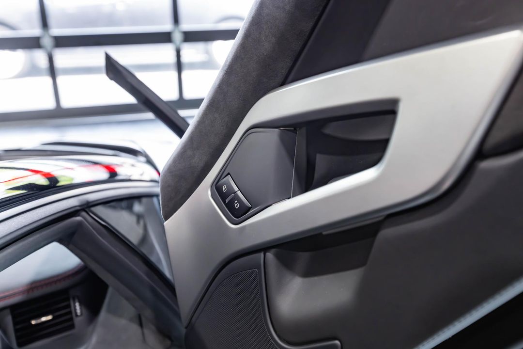 2016 Lamborghini Aventador
