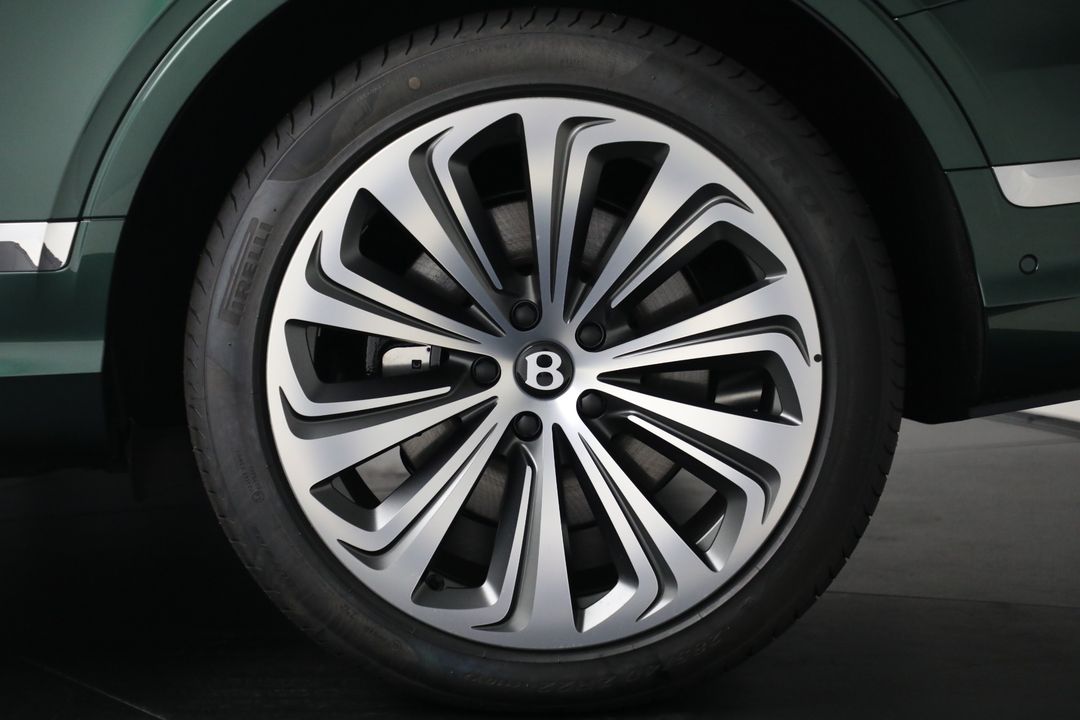 2025 Bentley Bentayga