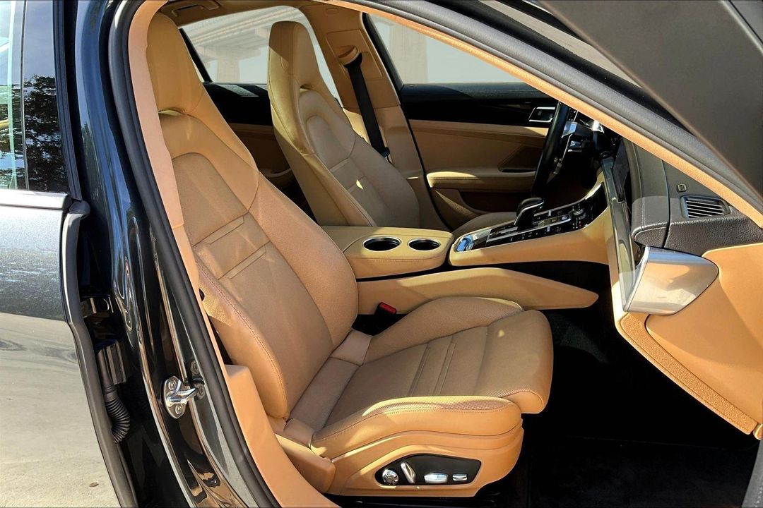2018 Porsche Panamera