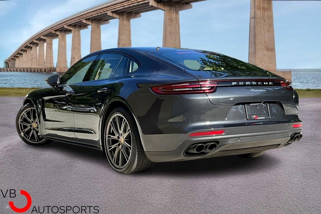 2018 Porsche Panamera