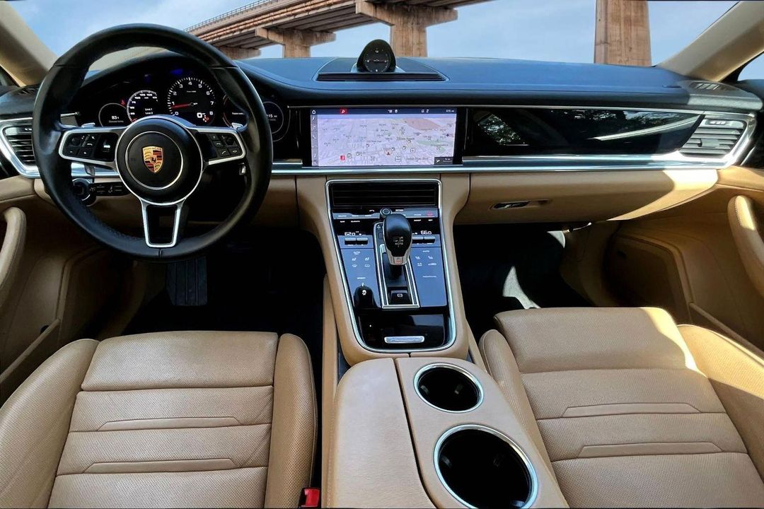 2018 Porsche Panamera