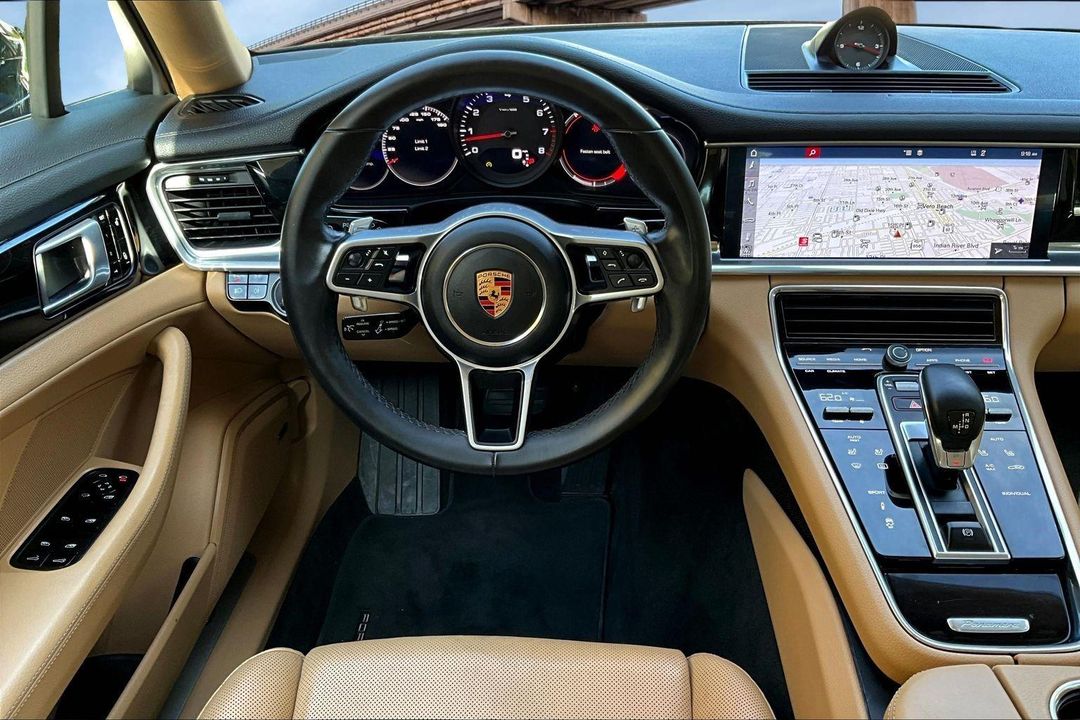 2018 Porsche Panamera