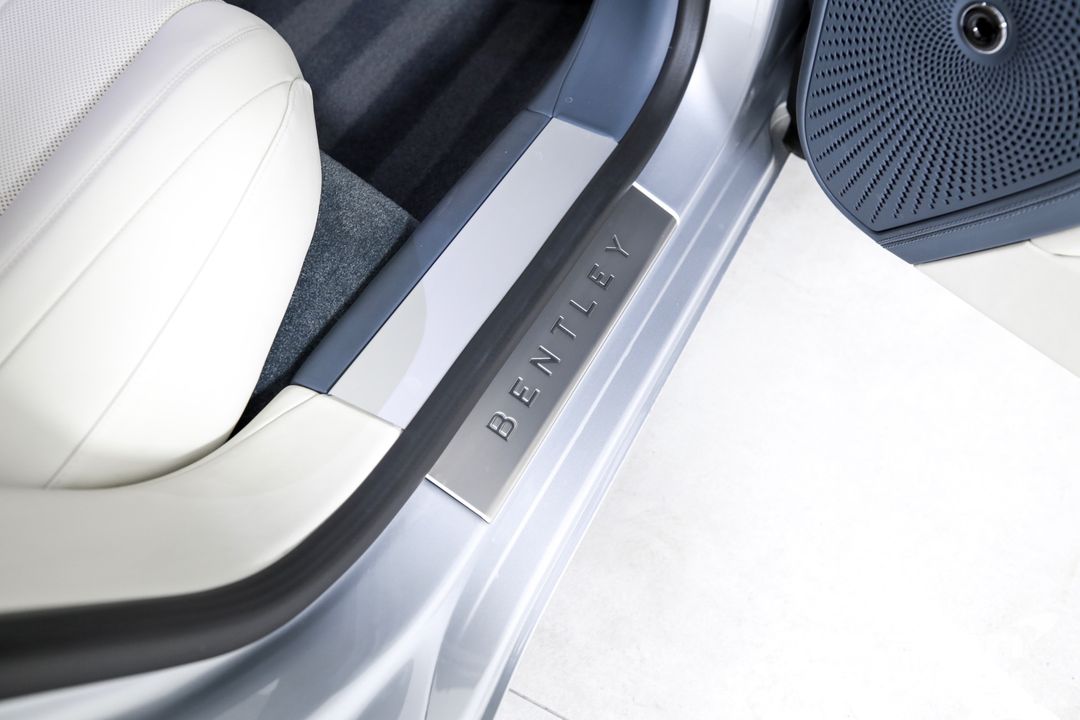 2023 Bentley Flying Spur