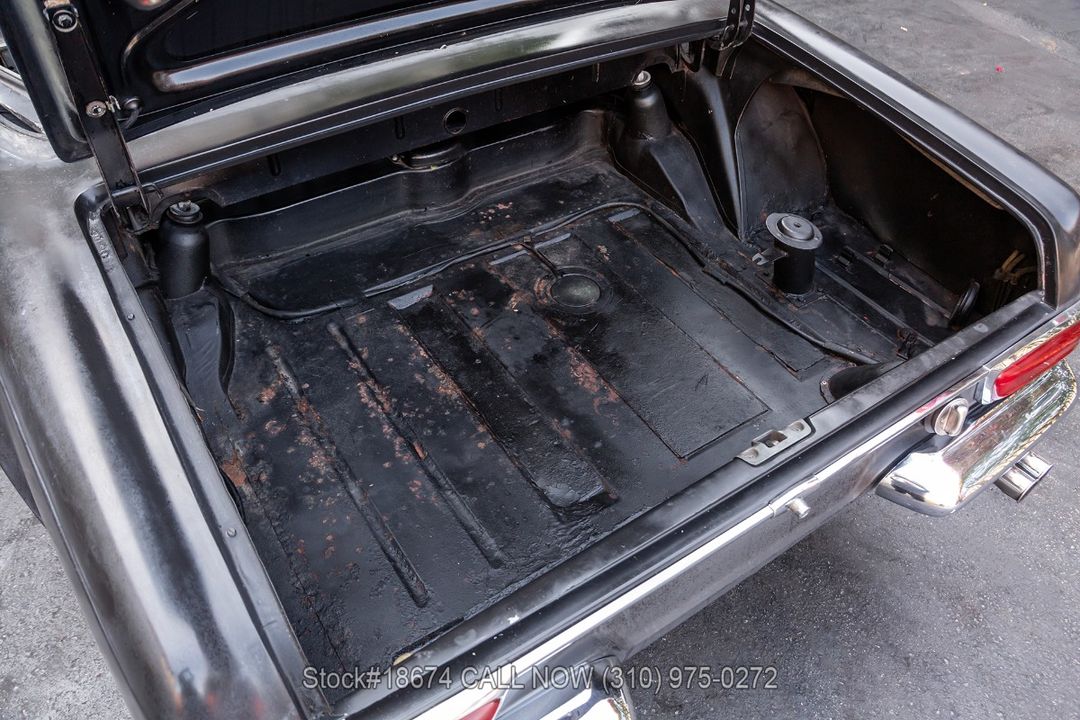 1966 Mercedes-Benz 230SL