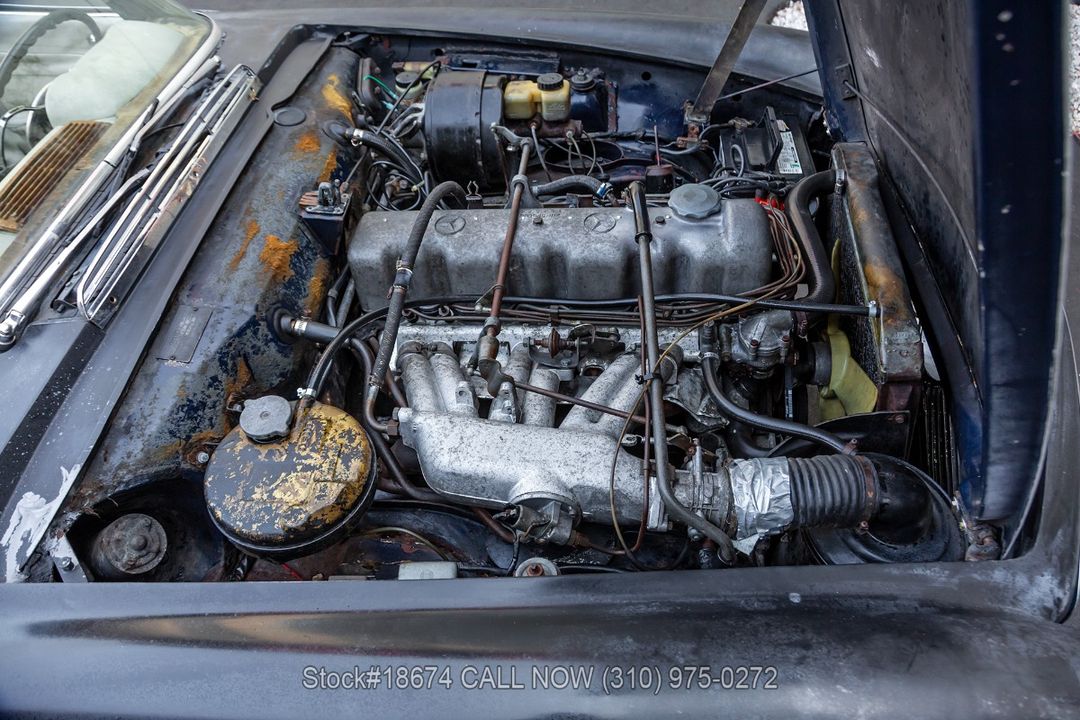 1966 Mercedes-Benz 230SL