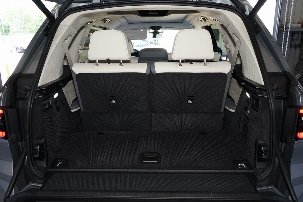 2024 BMW X7