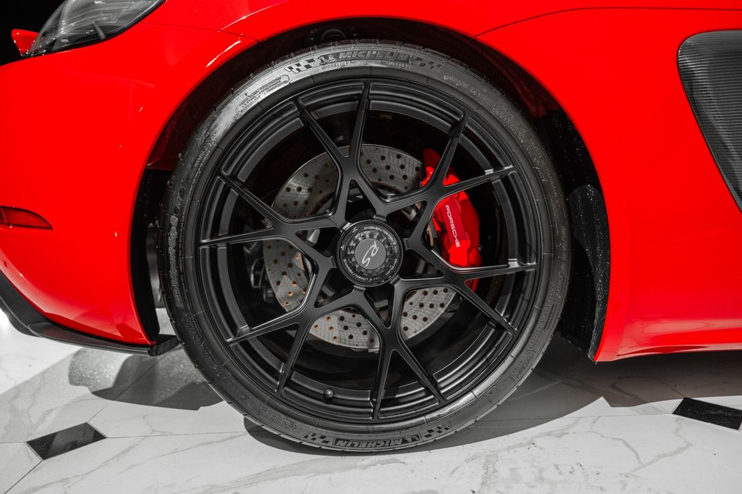 2024 Porsche 718 Cayman