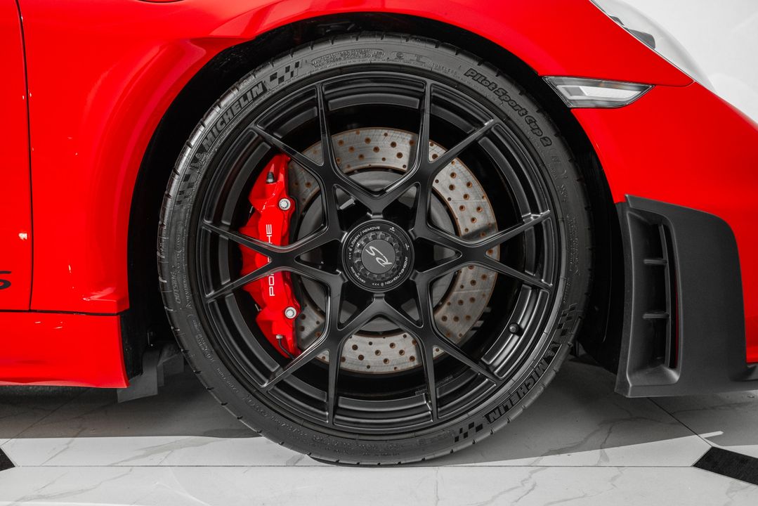 2024 Porsche 718 Cayman