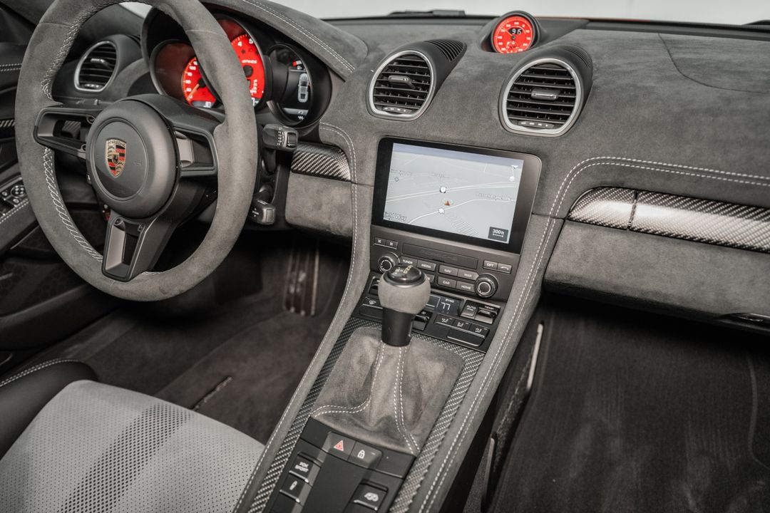 2024 Porsche 718 Cayman