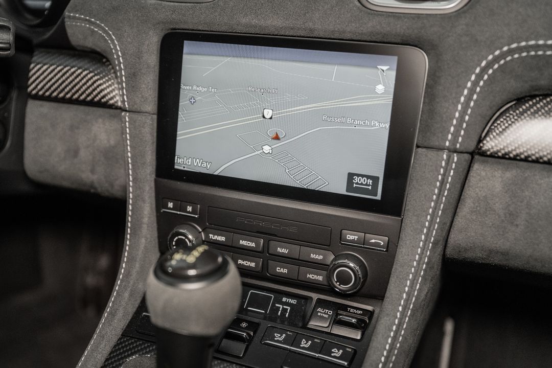 2024 Porsche 718 Cayman