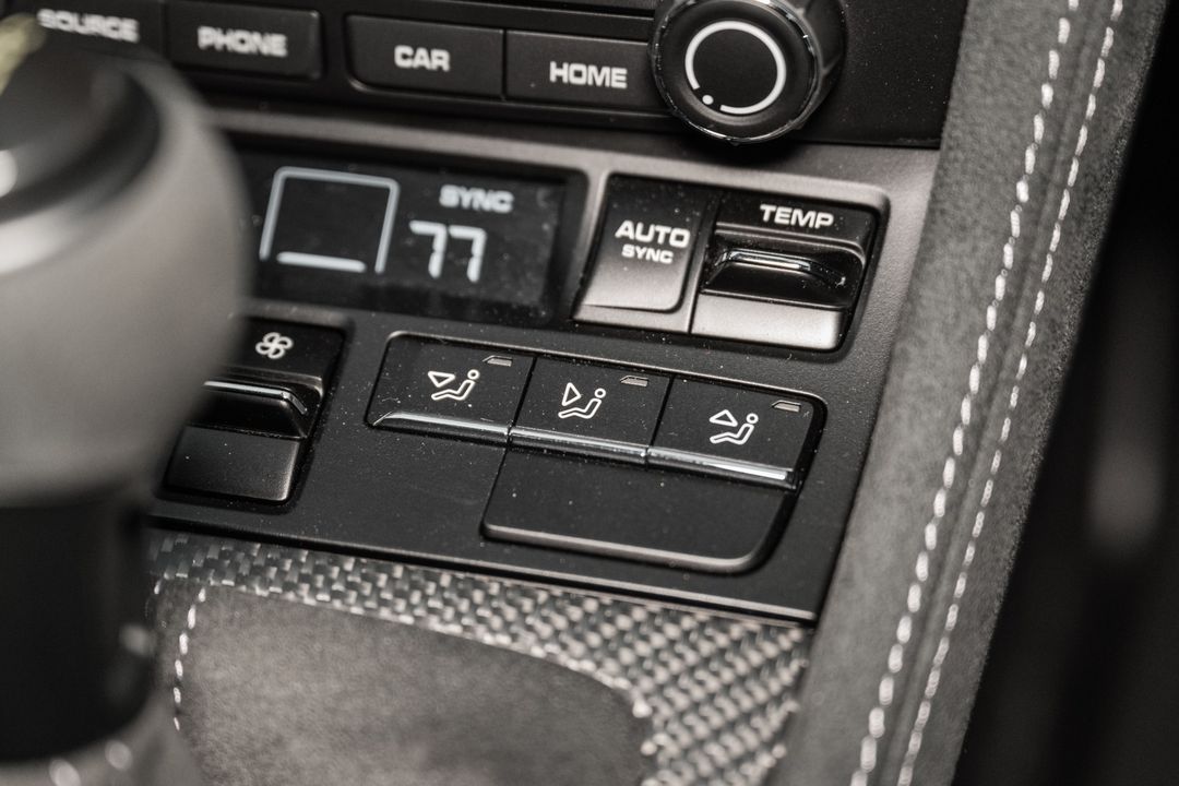 2024 Porsche 718 Cayman