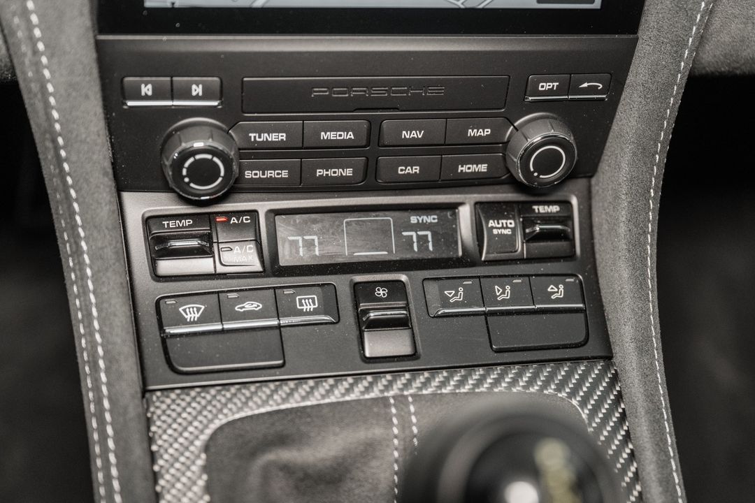 2024 Porsche 718 Cayman