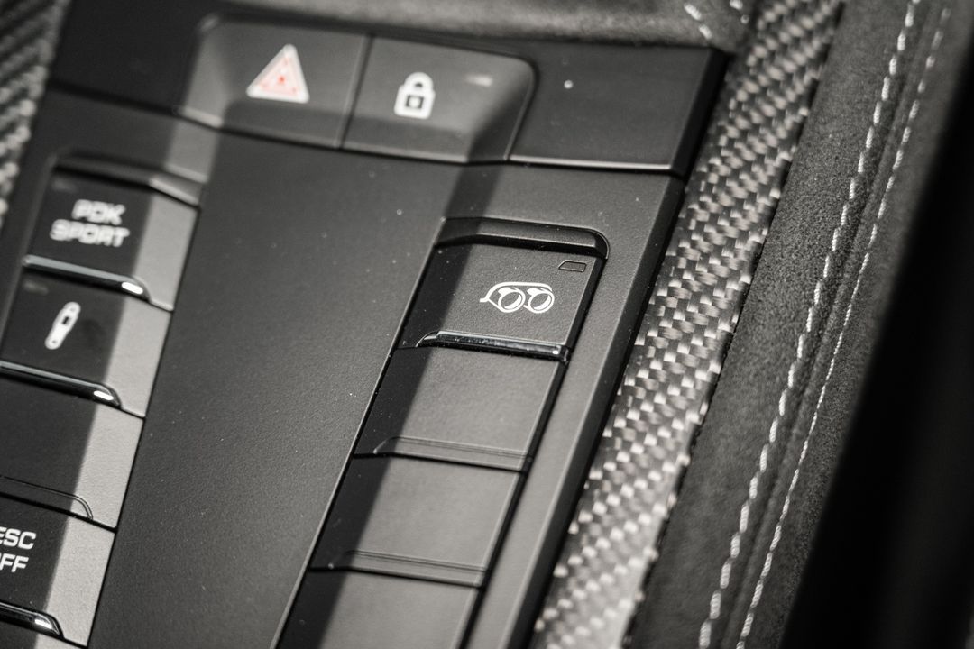 2024 Porsche 718 Cayman