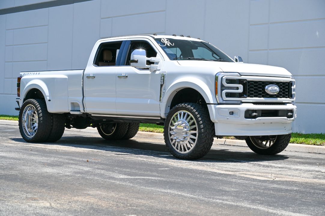2023 Ford F-450 Super Duty