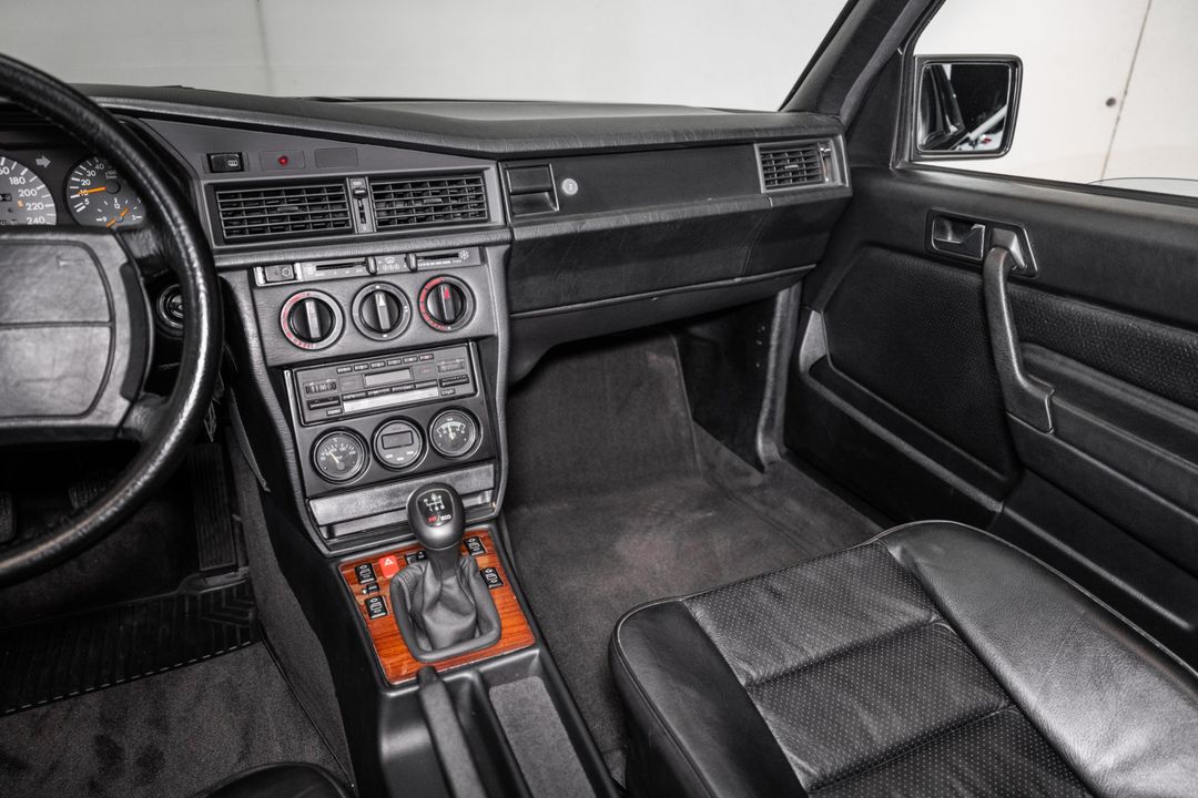1990 Mercedes-Benz 190E