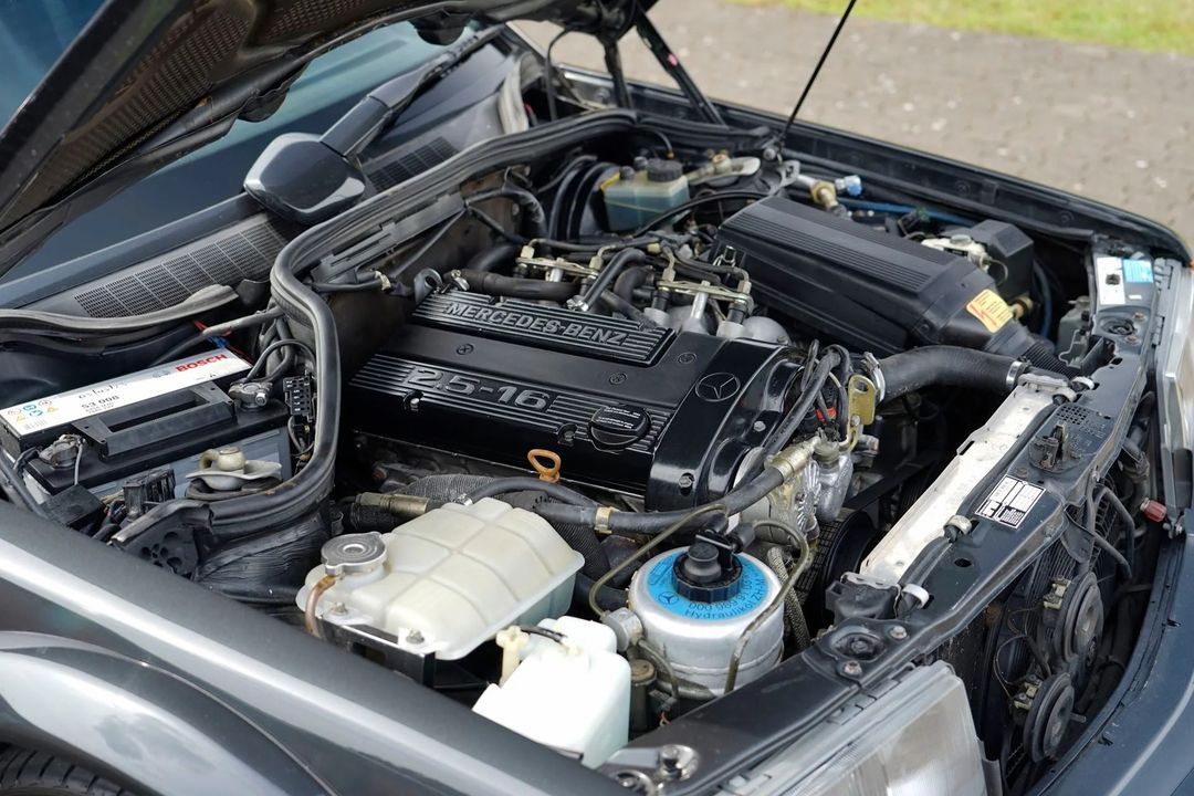 1990 Mercedes-Benz 190E